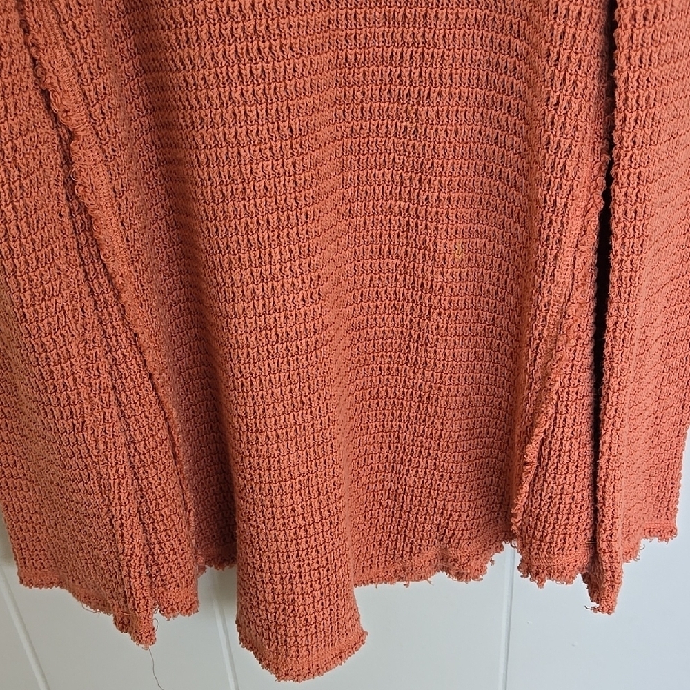 Free People Women's  Coral-Salmon Pink Cold Shoulder Knit Sweater Size M - Picture 4 of 16